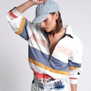 OTS VELOCITY REVERSIBLE WINDBREAKER JACKET. Size medium